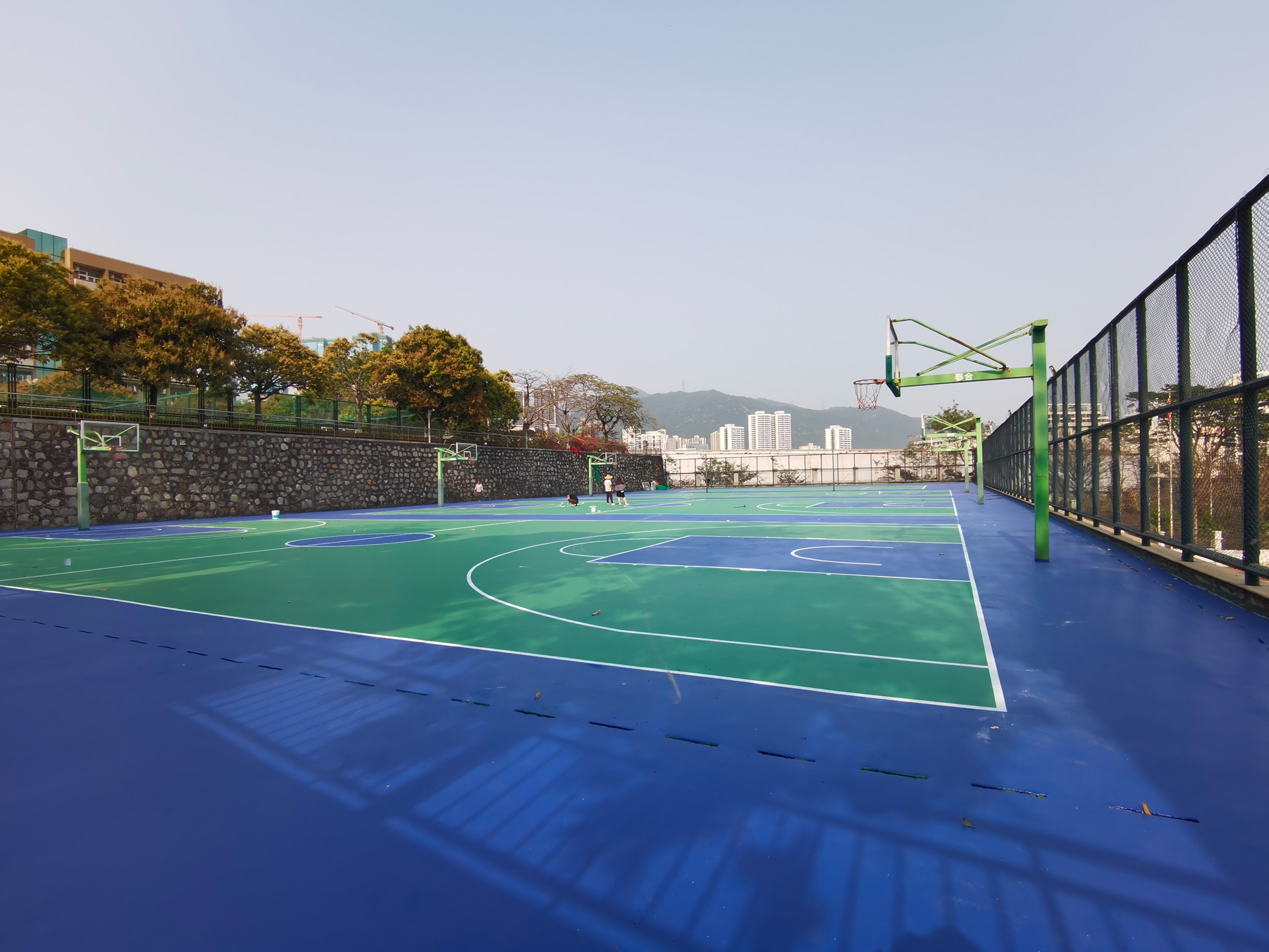 篮球场施工：深圳外国语学校